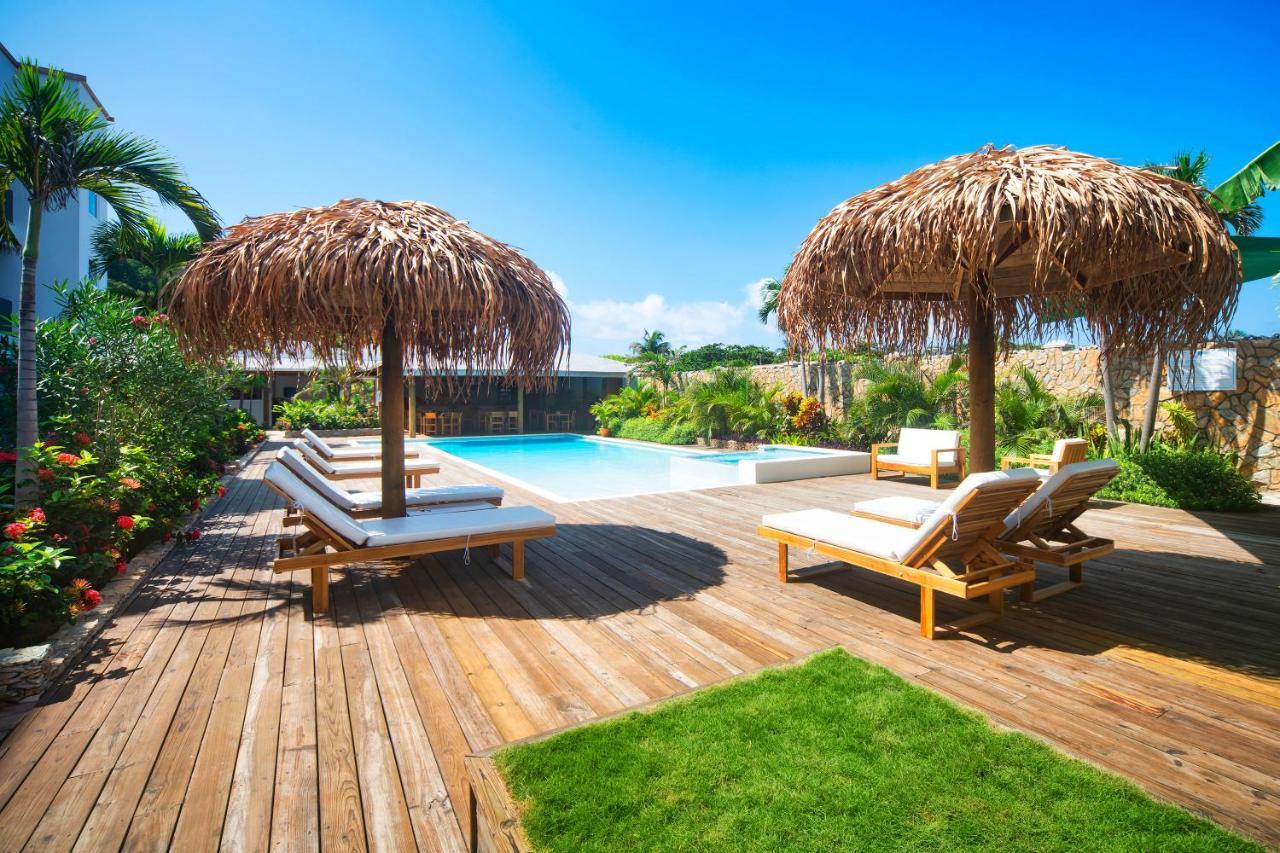 Naboo Resort & Dive Center - Adults Only 西湾 外观 照片